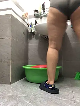 Snapshot of HinayLa chatting on 02.08.26 HinayLa online show from 02.08.26