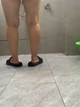 Snapshot of HinayLa chatting on 04.11.26 HinayLa online show from 04.11.26