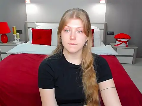 Stella Light online show from 12.03.25