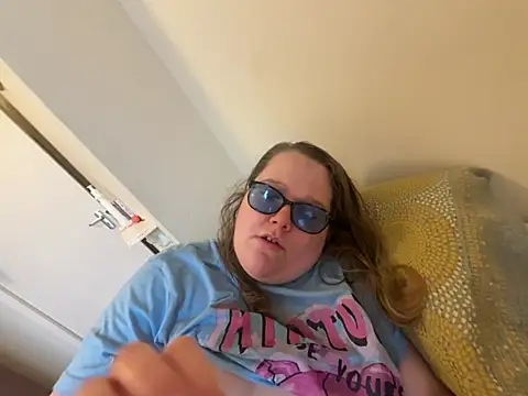 Scarletcum22 online show from 02.07.26