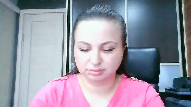 Snapshot of Denalynn chatting on 03.02.26 Denalynn online show from 03.02.26