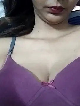 Snapshot of Aaliya_BigBoobs_1 chatting on 05.17.26 Aaliya BigBoobs 1 online show from 05.17.26