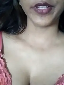 Snapshot of Aaliya_BigBoobs_1 chatting on 05.23.26 Aaliya BigBoobs 1 online show from 05.23.26