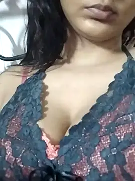 Snapshot of Aaliya_BigBoobs_1 chatting on 07.17.26 Aaliya BigBoobs 1 online show from 07.17.26