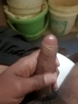 Snapshot of HeatableRevan chatting on 02.28.26 HeatableRevan online show from 02.28.26