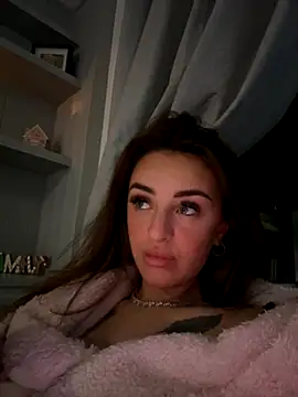 Snapshot of Spicy_Valentina chatting on 11.09.25 Spicy Valentina online show from 11.09.25