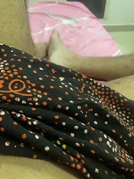 Snapshot of shyiiiiiiiiiii chatting on 10.30.25 shyiiiiiiiiiii online show from 10.30.25