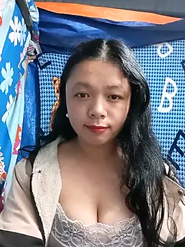 lisa-bae00 online show from 12.18.25