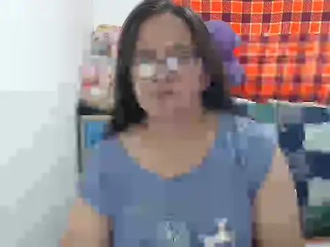 Snapshot of Kinkybela2025 chatting on 10.30.25 Kinkybela2025 online show from 10.30.25