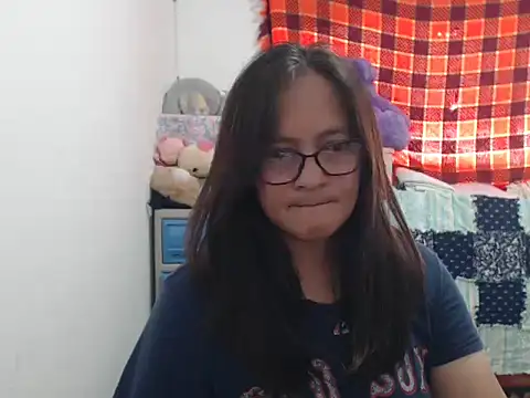 Kinkybela2025 online show from 11.18.25