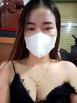 Snapshot of Family-Lovee chatting on 11.01.25 Family-Lovee online show from 11.01.25