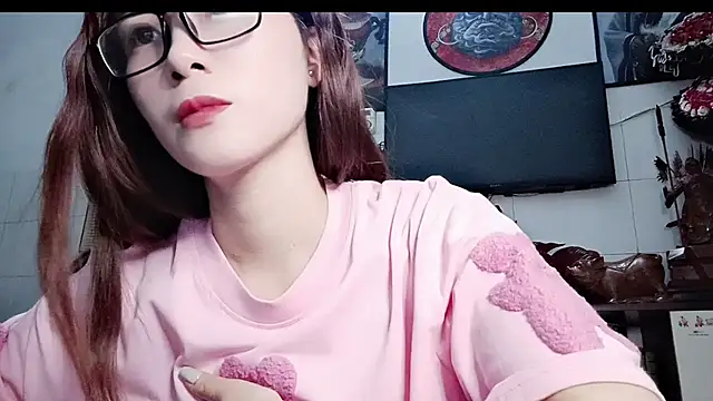 Snapshot of Family-Lovee chatting on 06.16.26 Family-Lovee online show from 06.16.26