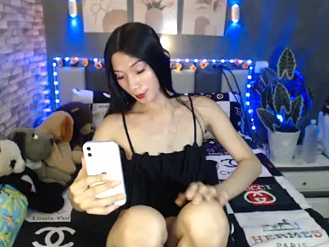 Snapshot of HotNathalie6900 chatting on 02.27.26 HotNathalie6900 online show from 02.27.26