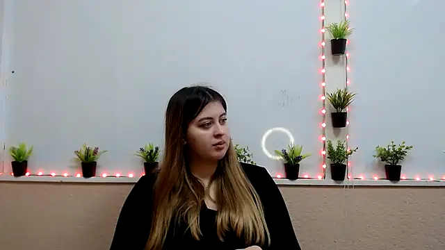 Amber  Glow online show from 10.22.25