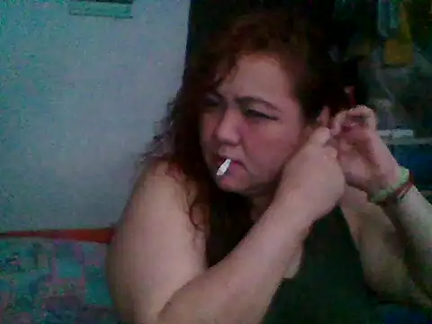 Snapshot of H2ooowIzee22 chatting on 10.26.25 H2ooowIzee22 online show from 10.26.25