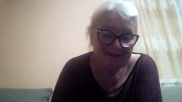Snapshot of AmyLove353 chatting on 06.14.26 AmyLove353 online show from 06.14.26