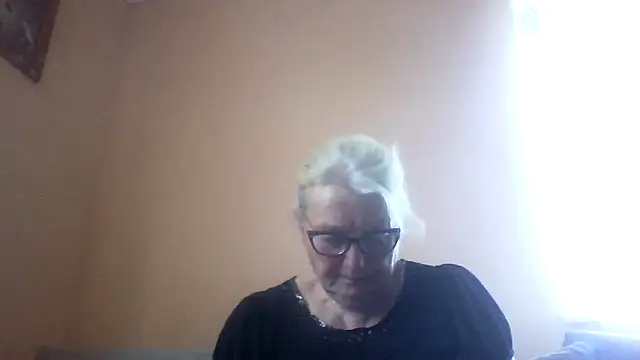 Snapshot of AmyLove353 chatting on 06.16.26 AmyLove353 online show from 06.16.26