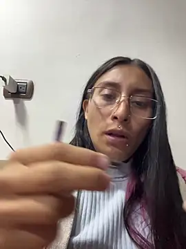 Violeet-Smith online show from 11.02.25