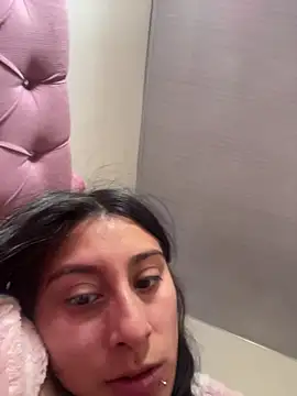 Snapshot of Violeet-Smith chatting on 02.17.26 Violeet-Smith online show from 02.17.26