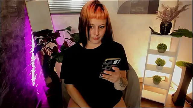 camilaa lux online show from 03.10.26