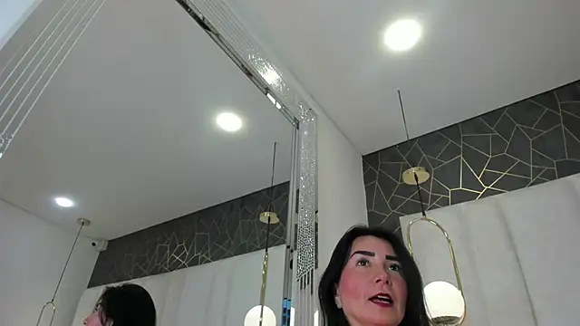 AnnieLove  online show from 02.04.26