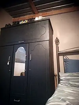 Pussylover911o online show from 11.27.25