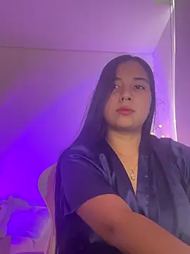 aly nicols online show from 10.21.25