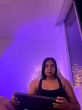 aly nicols online show from 11.19.25