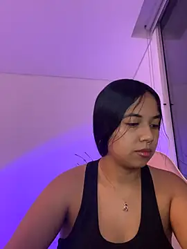 aly nicols online show from 12.02.25