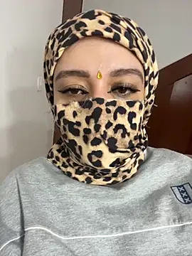 Selena Roa online show from 11.27.25