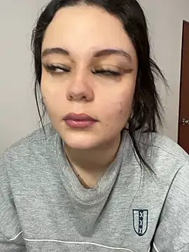 Snapshot of Selena_Roa chatting on 02.12.26 Selena Roa online show from 02.12.26