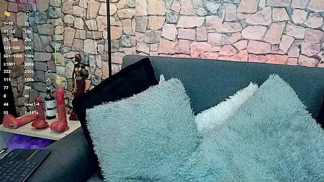 mia roux1 online show from 11.06.25