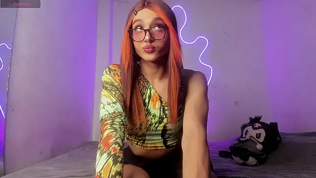 Mika  velvet online show from 11.20.25