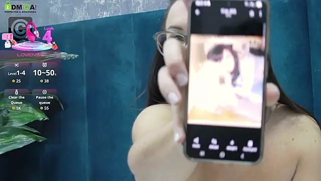 Roxie Anne online show from 02.03.26