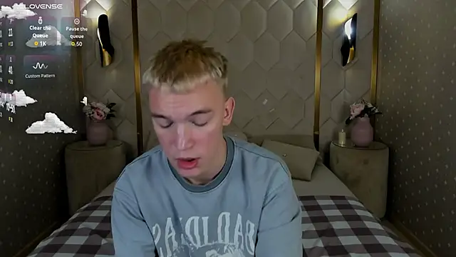 Derek Banville online show from 12.17.25