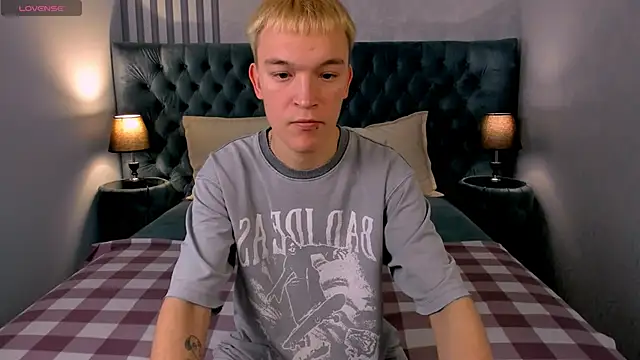 Derek Banville online show from 01.10.26