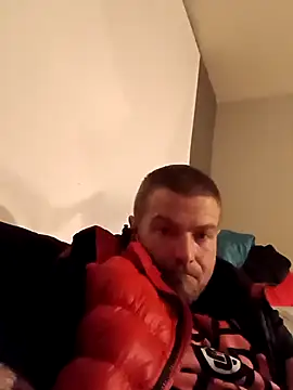 Snapshot of DadDDick925 chatting on 10.30.25 DadDDick925 online show from 10.30.25