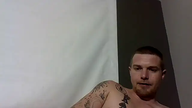 Snapshot of DadDDick925 chatting on 02.24.26 DadDDick925 online show from 02.24.26