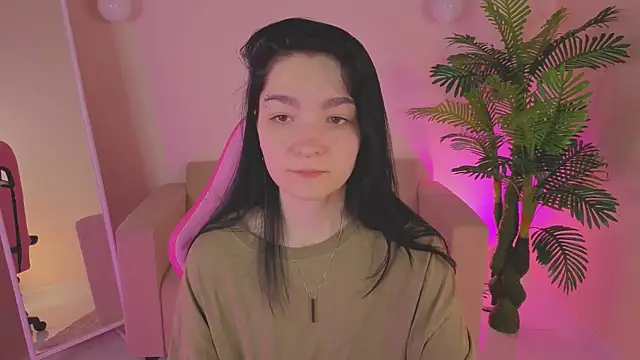 Linda Sweetiest online show from 12.16.25