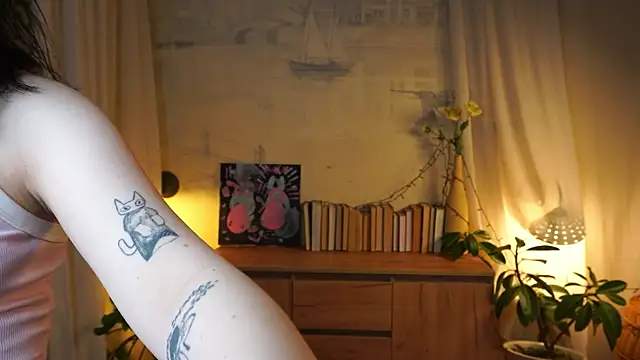 JanelAkerley online show from 11.22.25