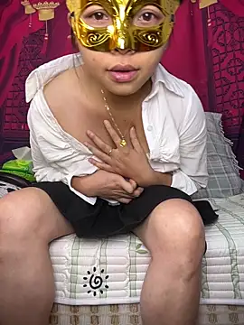 Maomilove1 online show from 11.18.25