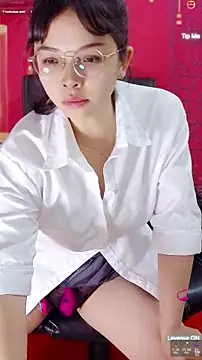 Maomilove1 online show from 04.12.26