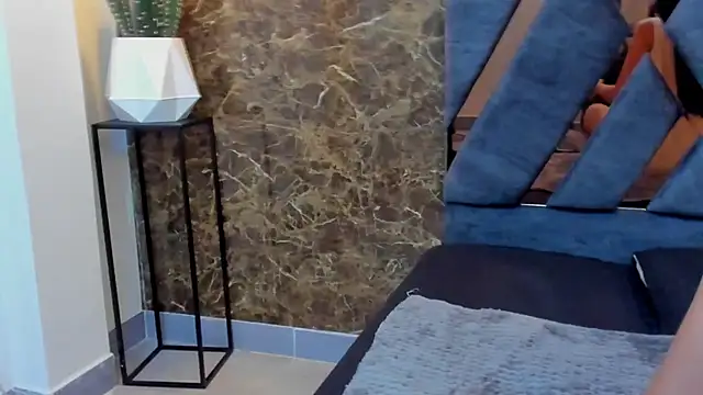 Snapshot of sydney_miller_ chatting on 10.25.25 sydney miller online show from 10.25.25