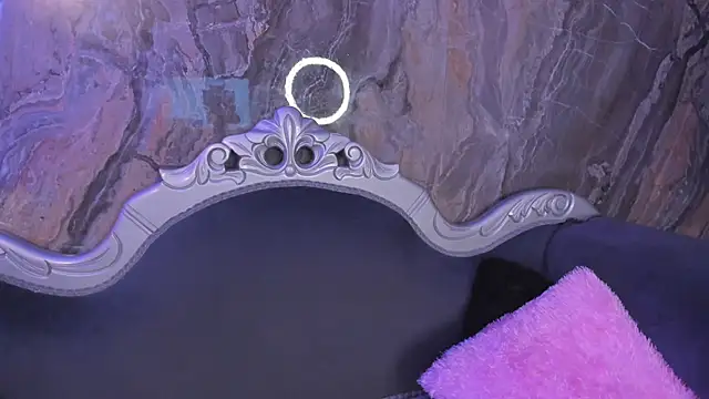 Snapshot of sydney_miller_ chatting on 12.16.25 sydney miller online show from 12.16.25