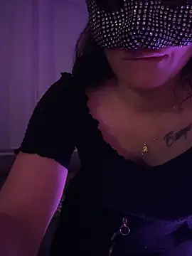  isadora online show from 02.11.26