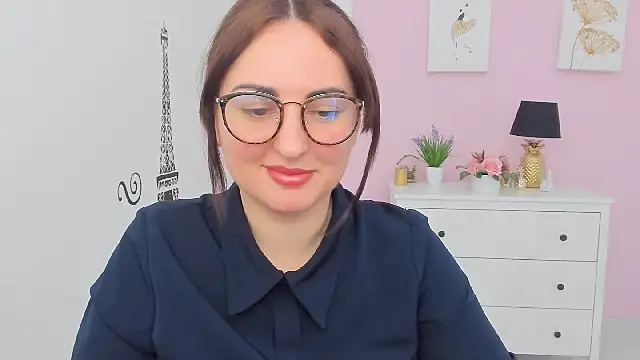 NoraSimons online show from 03.11.26