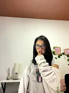 Evelinmiller97 online show from 12.04.25