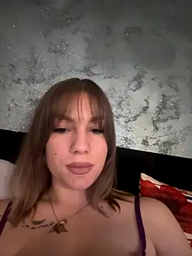 KittenKarlla online show from 11.22.25