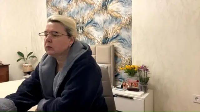 Snapshot of Galatea_2025 chatting on 04.18.26 Galatea 2025 online show from 04.18.26