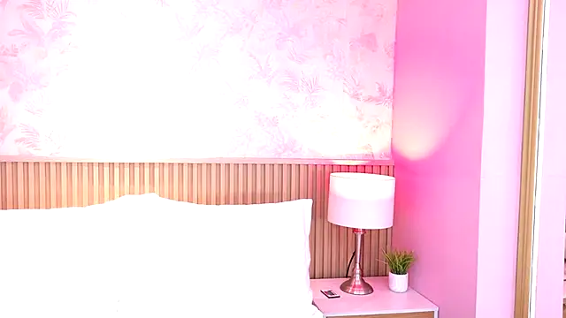 AdelineJhones online show from 11.11.25